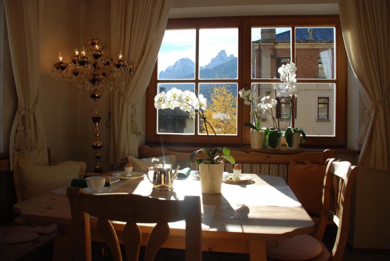 Piccolohotel Tempele Residence San Candido Bagian luar foto