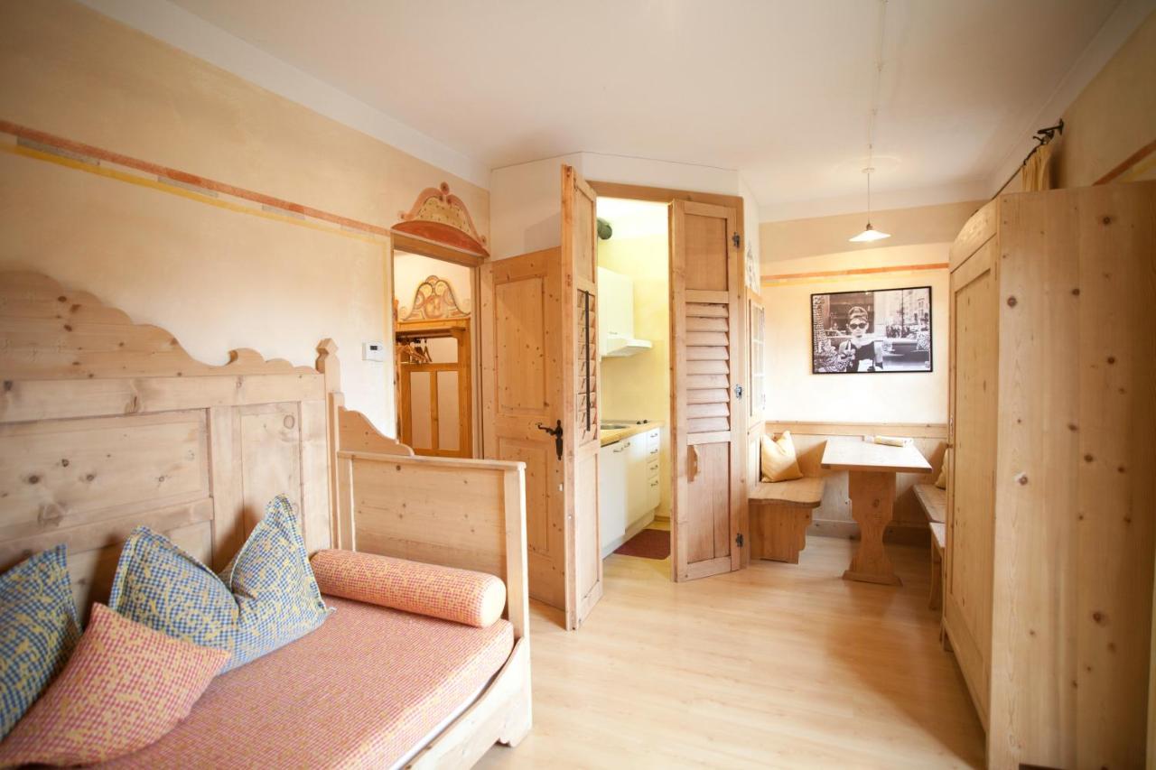 Piccolohotel Tempele Residence San Candido Bagian luar foto
